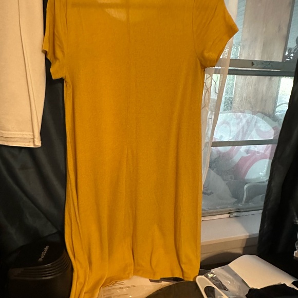 Old Navy Mustard Midi Dress - Picture 3 of 3